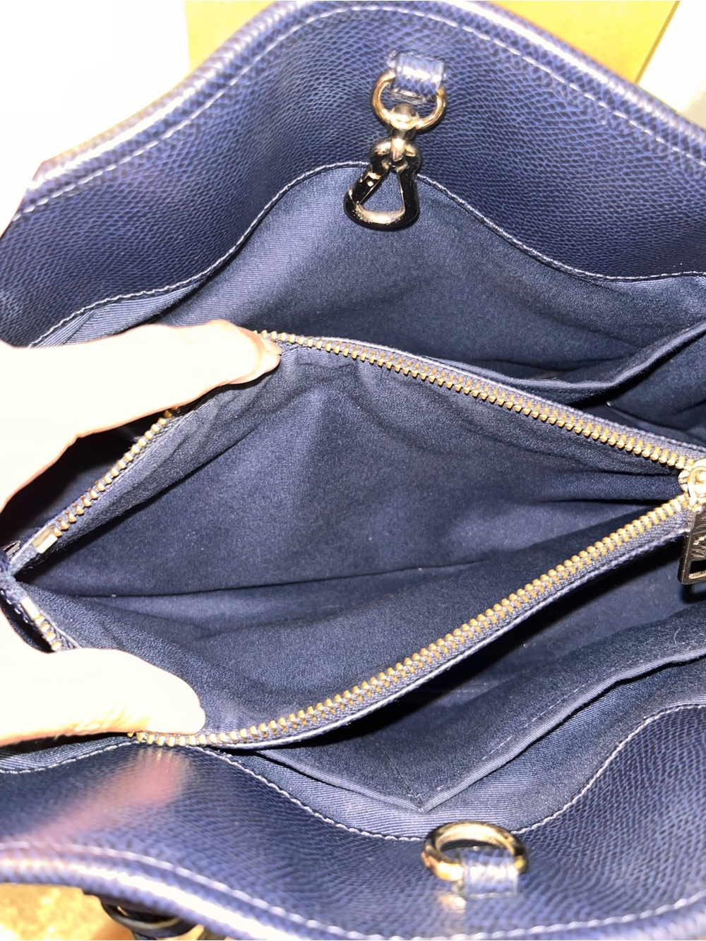 Coach Margot Studded Carryall Midnight Blue Leather F35274 Excellent Condition - Picture 11 of 13